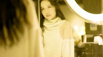 湿身诱惑！美女沐浴香艳画面让人欲罢不能