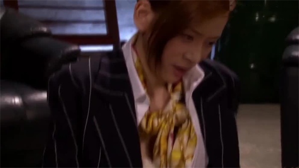 孙俪空姐の罪孽 人工AI换脸の淫乱航班 偷渡性爱航空机密任务 绝顶高潮空中侍奉