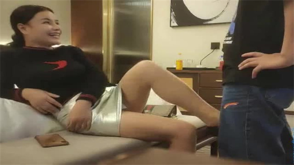 极品老阿姨！网约高颜值良家人妻狂干内射